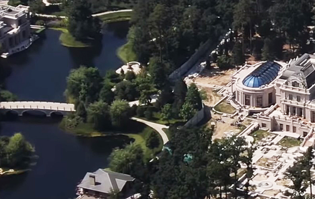 Появились новые фото и видео роскошного дворца Ахметова под Киевом